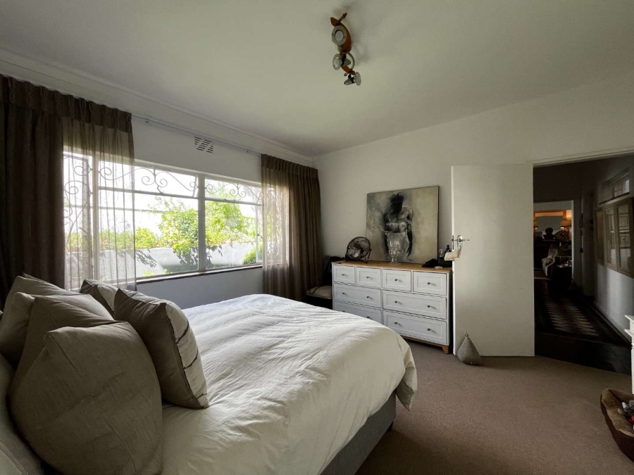 To Let 1 Bedroom Property for Rent in Sea Point Western Cape